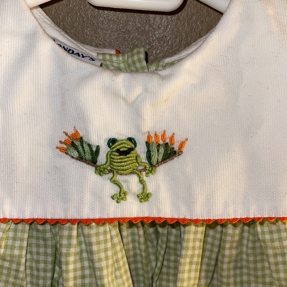 Monday’s  Child,  Boutique Dress, 6M, green gingham with frog. - Picture 2 of 4
